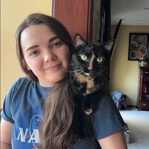 Meet your Posher, Olivia